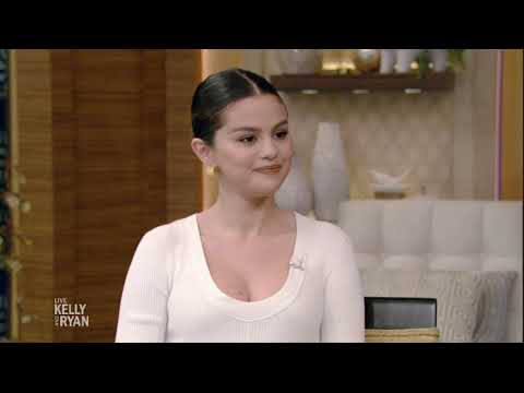 Selena Gomez Took Her Little Sister to the "Frozen 2" Premiere