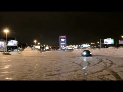 VW Phaeton V8 4.2 drift snow powerslide