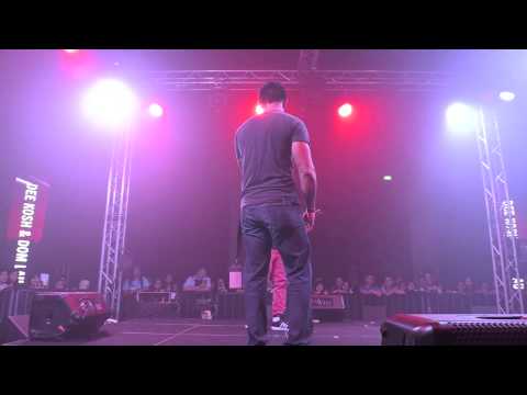 TweedleDee & TweedleDom @ YouTube FanFest Singapore 2015 - Show 2