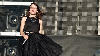 CHVRCHES - Bury It (Reading + Leeds 2016)