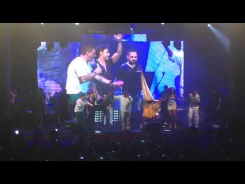 Zezé Di Camargo e Luciano - Samba Imperatriz 2016