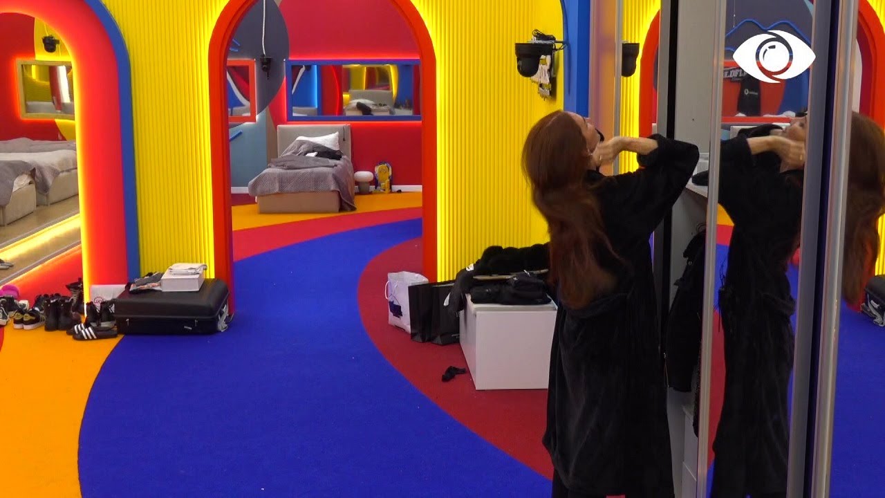 Ermiona e frustruar: Bëjnë moral të pamoralshmit