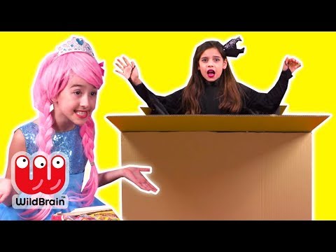 GIANT CHRISTMAS PRESENT PRANK 🎁 Malice Gets Lost! - Princesses In Real Life | WildBrain Kiddyzuzaa