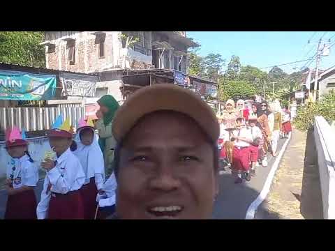 penampilan drumb band SD negri brongkol 01 ll adek mayoret ll