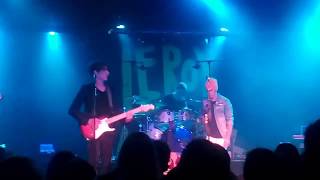 Carlos Ares y Leroy Sánchez - Hechizo