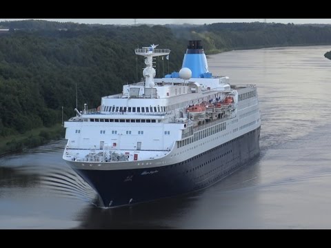 Saga Sapphire | spectacular amazing aerial views at Kiel Canal | 4K-Quality-Video