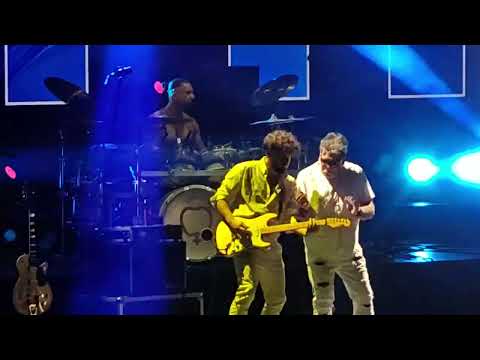 Crvena jabuka-Ako,ako -Live in Belgrade 2025