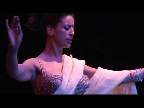 Farah Bakkali (danseuse orientale - bellydancer)