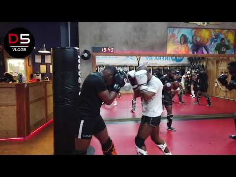 Sparring at ARJ Trainingen The Hague. By Dadda5000vlogs