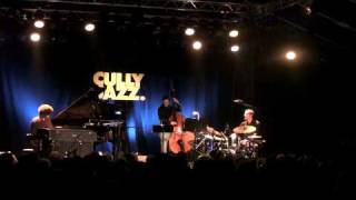 Cahuita (G. Estoppey): Amter live at Cully Jazz 09