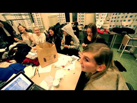 Never Gonna Give You Up - Nissenrevyen 2014