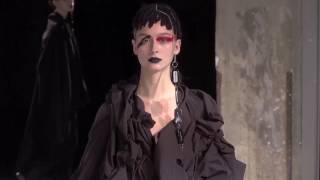 Yohji Yamamoto Paris Woman FW17-18