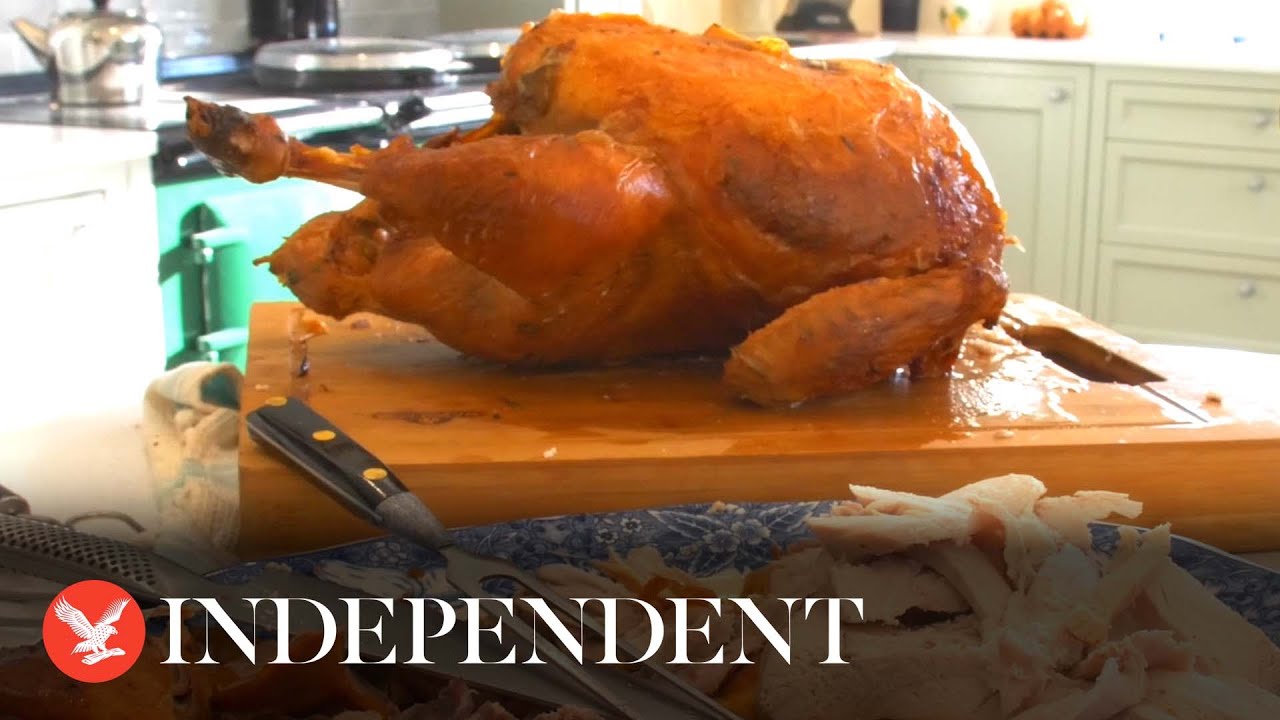 How to cook a perfect Christmas turkey using expert's simple tricks