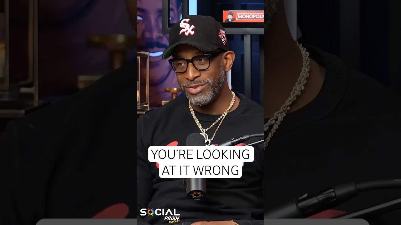 THIS MINDSET IS HOLDING YOU BACK #socialproofpodcast