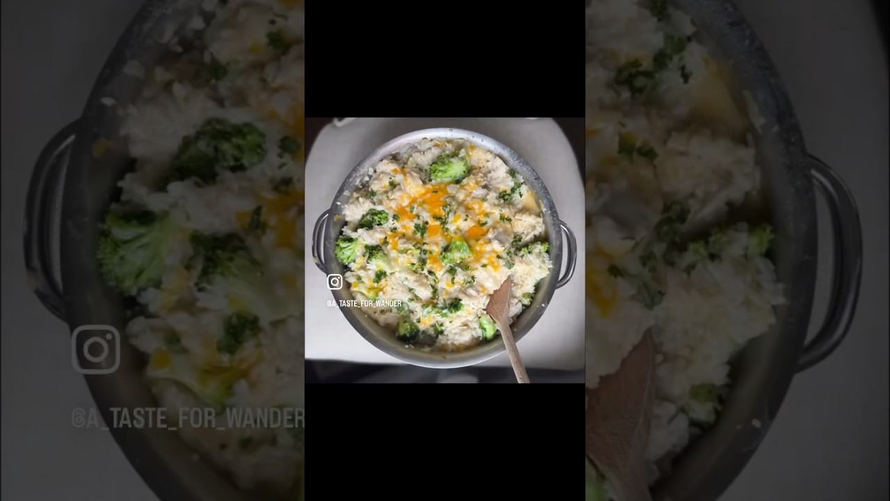 One Pot Cheesy Chicken and Broccoli Casserole