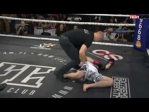 Wiktor Waszczuk vs Tomasz Sieradzki (highlight z walki na GrandaPro2)