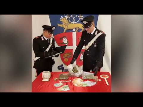 Arezzo, sorpresi con la droga al parcheggio Pietri: due arresti dei Carabinieri