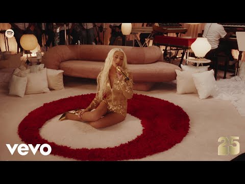 Christina Aguilera - Come on over (Live - Spotify Anniversaries Version)