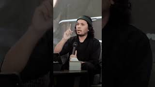 Download lagu Kesulitan hidup - Hanan attaki #podcast #motivation #viral #fyp #quotes #funny #shorts #shortvideo mp3