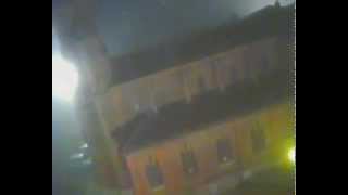 preview picture of video 'Iglesia de San Andrés (Astorga) con algo de niebla'
