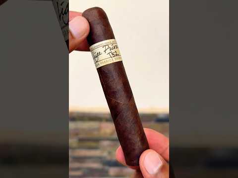 CIGAR ASMR | 🍂 Drew Estate Liga Privada T52 🔥💨 #shorts #cigar #asmr #cigarsociety