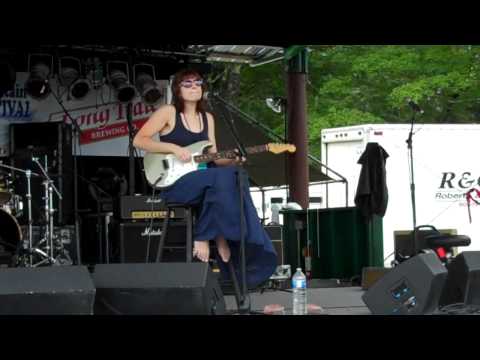 Lydia Warren Live @ The White Mountain Boogie N' Blues Festival 2010