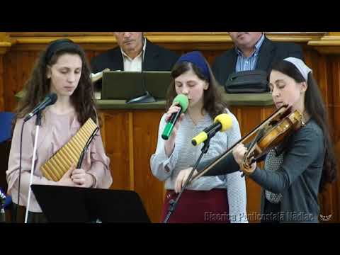 Surorile Cozma - Nu ma lasa Isus din mana Ta