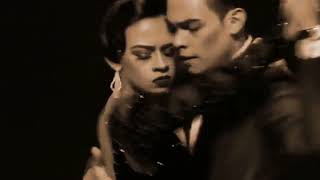 Julio Iglesias - La Media Vuelta - Se Me Olvido Otra Vez - Y que hiciste del amor  (Tradução)