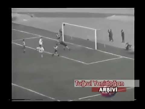 1966-67 AVR.ŞAMP KUL.KUP. BEŞİKTAŞ 1-2 AJAX