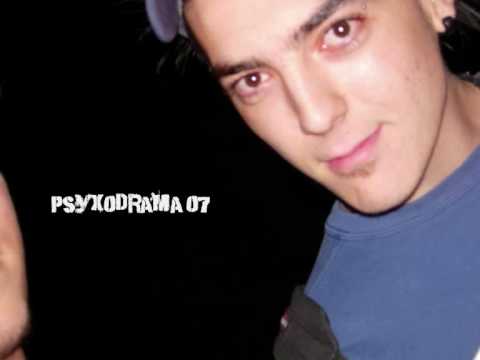 Video thumbnail for Δεν Μπορώ Να Ξεφύγω (Den Mporo Na Xefigo)