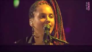 Alicia Keys - Intro &amp; 28 Thousand Days - (Brazilian part) Live