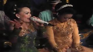 Download lagu 4 Lagu Jaipong Terbaik ' Wangsit Siliwangi.Eplok Cendol.Sorban Palid.Kembang Boled //Sinden MamahNia mp3 Download lagu 4 Lagu Jaipong Terbaik ' Wangsit Siliwangi.Eplok Cendol.Sorban Palid.Kembang Boled //Sinden MamahNia mp3