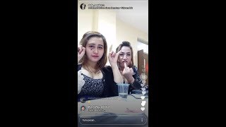 Download lagu Della Santika & Nia Jovanka mp3 Download lagu Della Santika & Nia Jovanka mp3