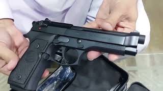 Beretta 92fs 9mm Pistol Review and Unboxing with B