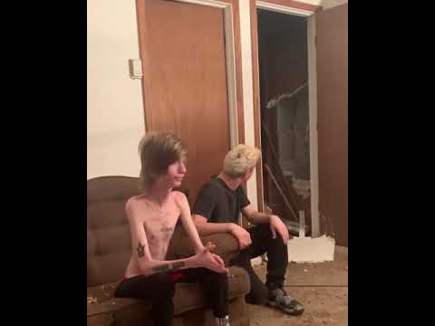 Daddy long neck meets Riley Reid!