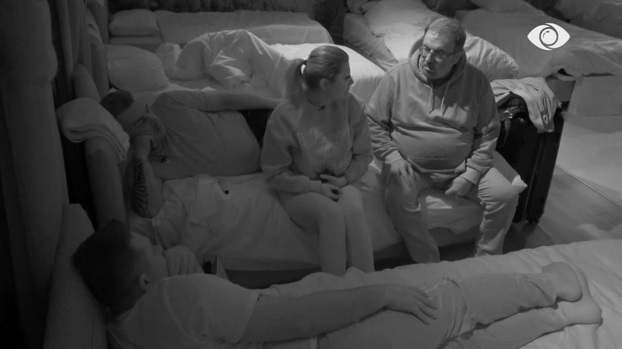 “Ai më tha m..”/ Juli-Rikes për Gazin, ky i fundit i kthehet: Me atë mbahu