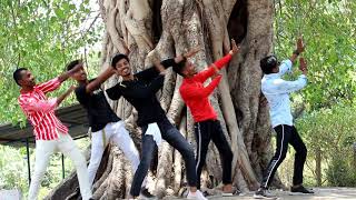 Download lagu LADKI DEEWANI LAGE mp3