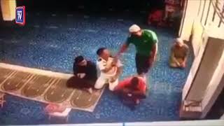Download lagu Kepala ditampar kerana salam tak pandang muka mp3