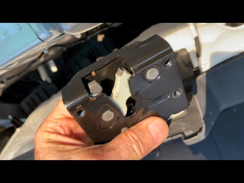 REPLACING ford escape “rear tailgate latch actuator” (how it works)