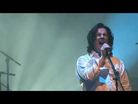 Videoclip de Seasons End (Live) — Marillion