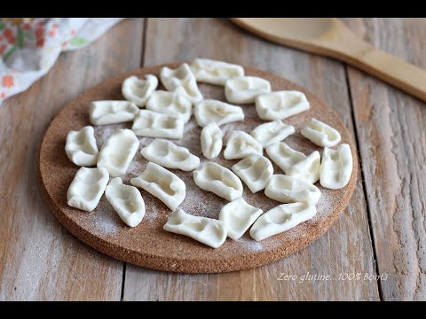 Pasta fresca fatta in casa con solo ACQUA e FARINA: I miei primi Cavatelli, #senzaglutine