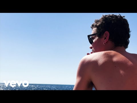 Arón Piper - Pirata Espacial (Official Video)