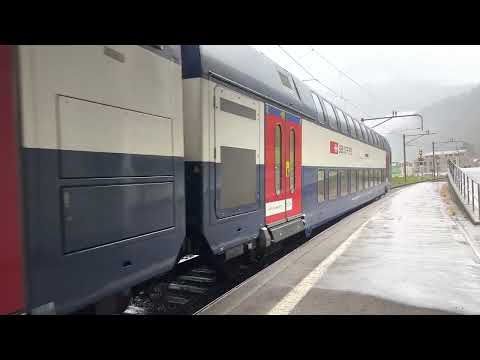 S25 in Linthal Braunwaldbahn (24.10.2022)