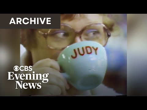 The coffee shop where 162 regulars have their own mug (1977)