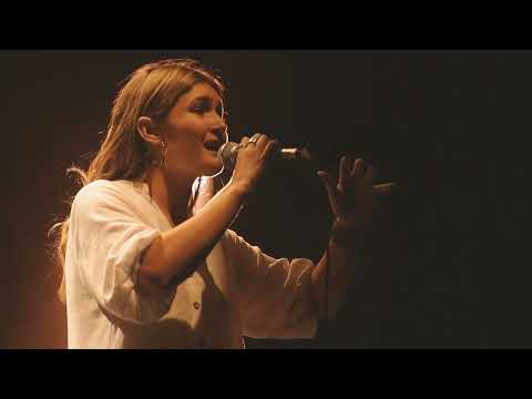 Maggie Cullen. "Alfonsina y el mar". 2/12/21 ND Teatro.