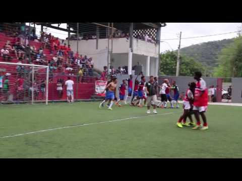 Pênaltis decidindo a final na COPA DAS COMUNIDADES