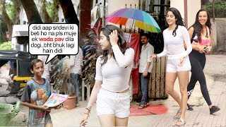 A Beggar Recognises Jhanvi Kapoor Walking On Mumbai Roads & Asks 4 Help..Wht Happns Aftr Will Melt U video