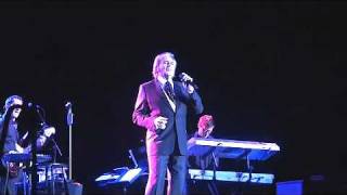 Engelbert Humperdinck &quot;Can&#39;t Smile Without You&quot; Sparta NJ (May 8, 2010)