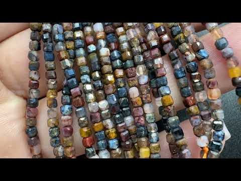 Петерсит 2мм кубик гранований