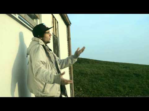 Robinholta - Skilsmässobarn [OFFICIAL VIDEO]